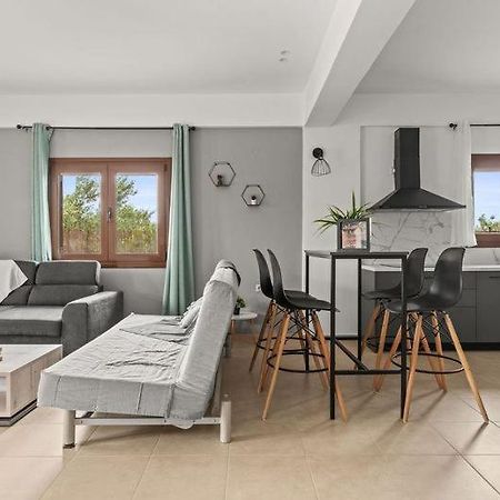 Md Residence Near The Beach W Bbq And Private Parking แอร์ซอนิสซอส ภายนอก รูปภาพ