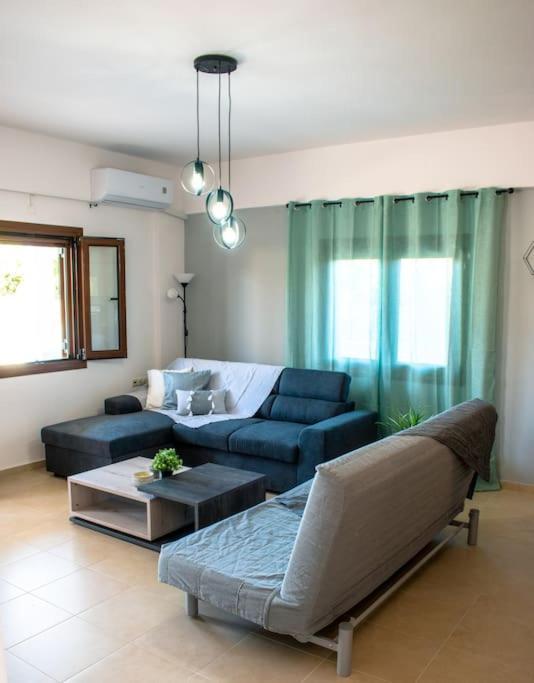 Md Residence Near The Beach W Bbq And Private Parking แอร์ซอนิสซอส ภายนอก รูปภาพ